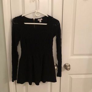 Pea in the Pod Maternity lace shirt, small